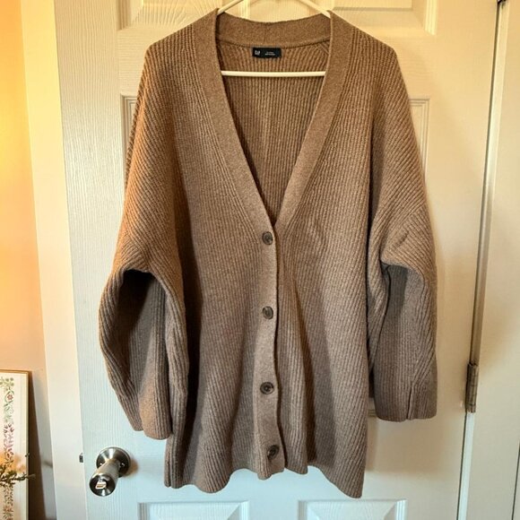 GAP, Women's CashSoft Shaker-Stitch Boyfriend Cardigan, XL | flannel taupe beige - Picture 1 of 5